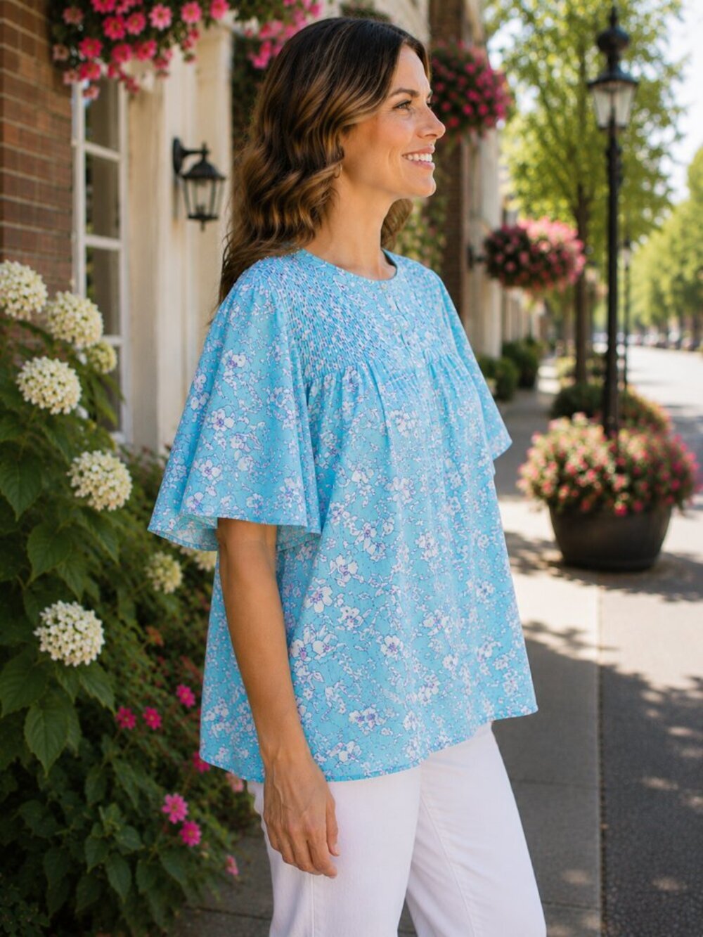 Draper James Aqua Floral Flutter Sleeve Blouse Size L Smocked Crinkle Top Summer - Picture 2 of 11